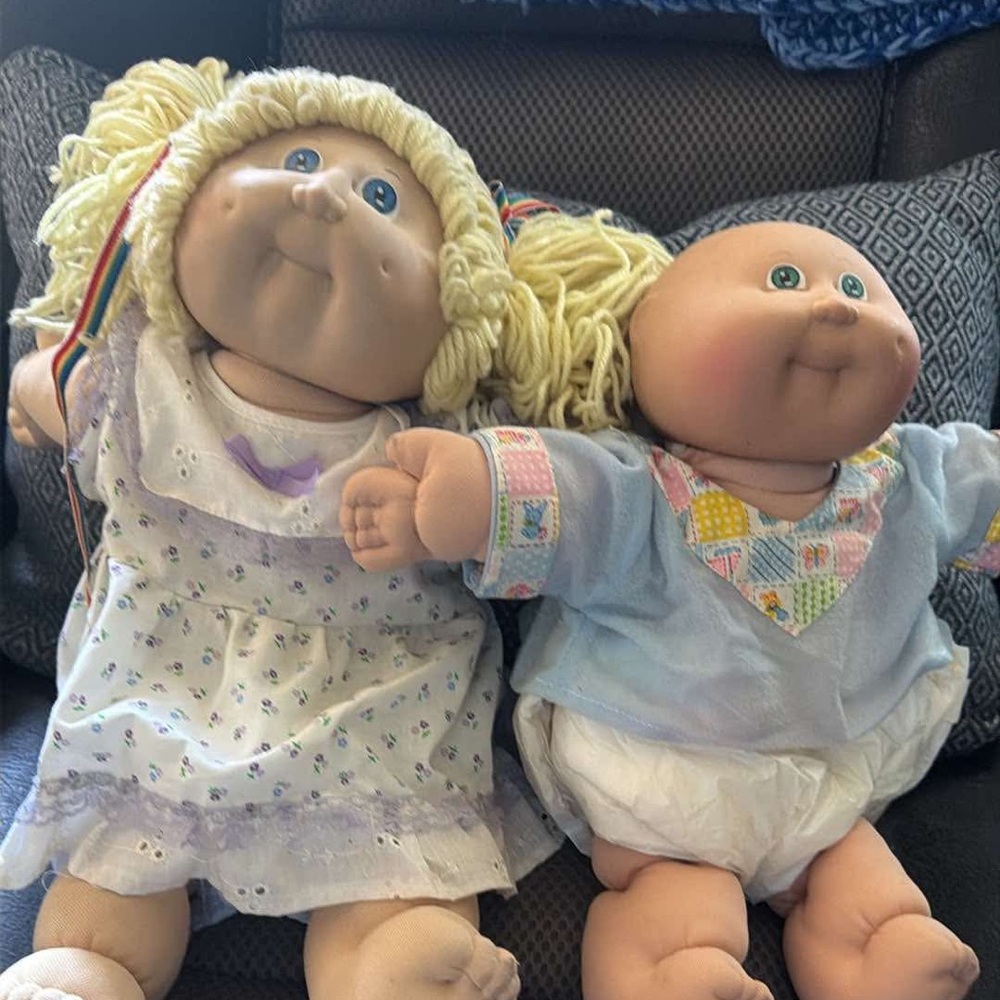 Plush Cabbage Patch Dolls - Vintage - Selling as set